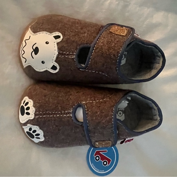 See Kai Run Toddler Slippers Size 6 - Picture 3 of 3